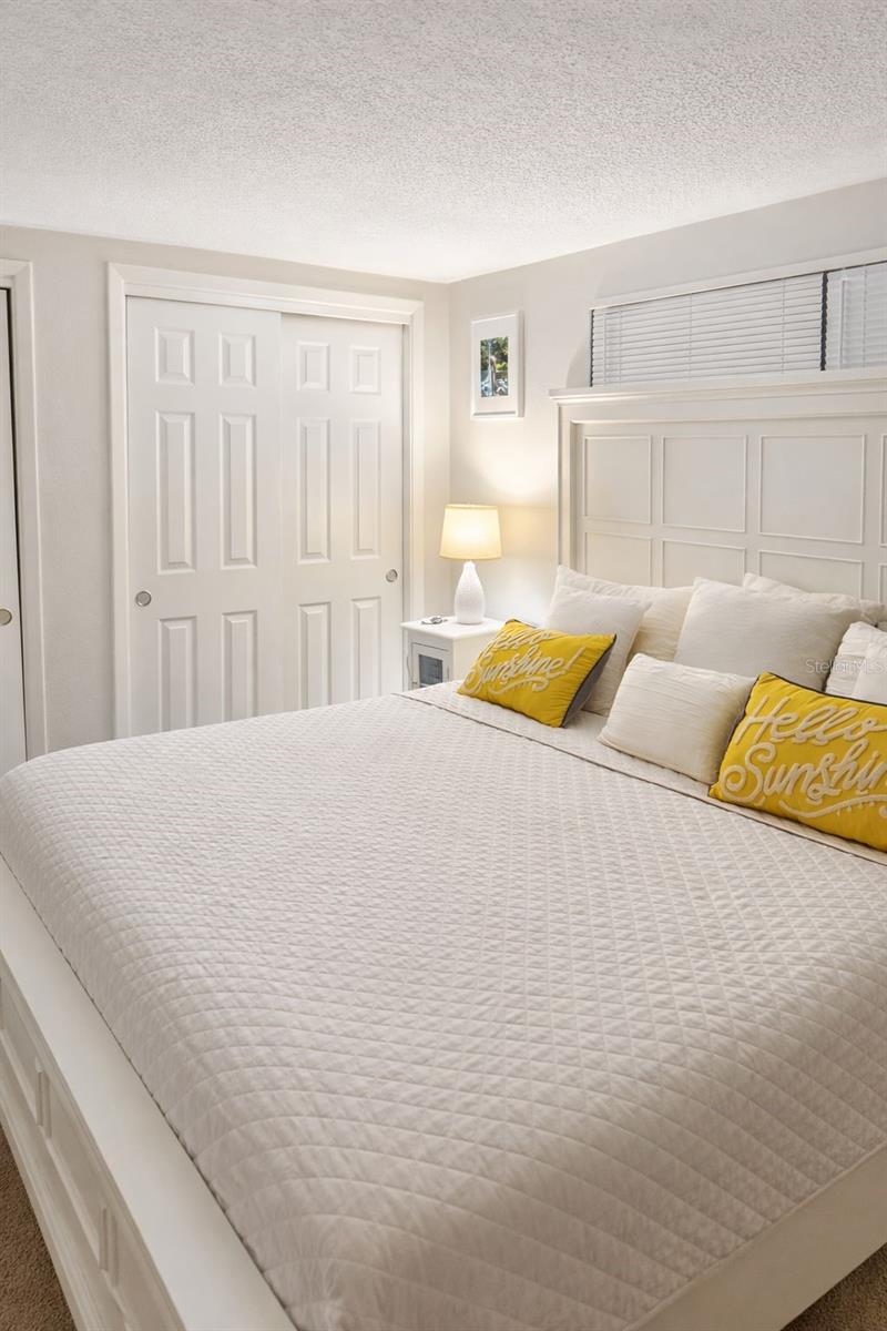 BEACON SQUARE - Residential Lease