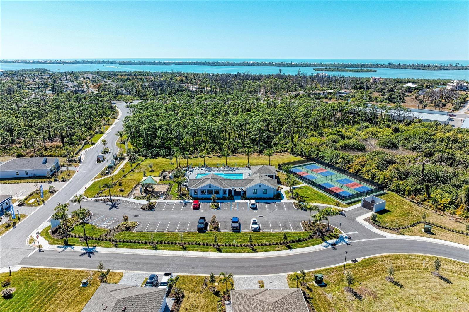 ISLAND LKS/COCO BAY - Residential