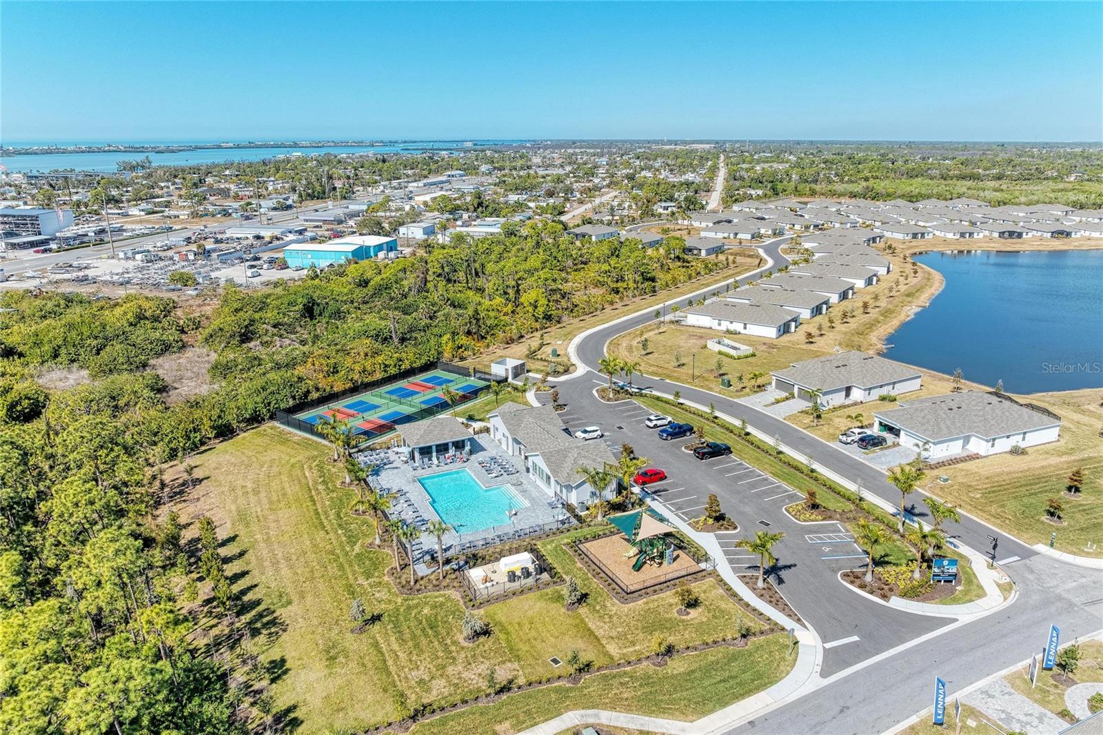 ISLAND LKS/COCO BAY - Residential