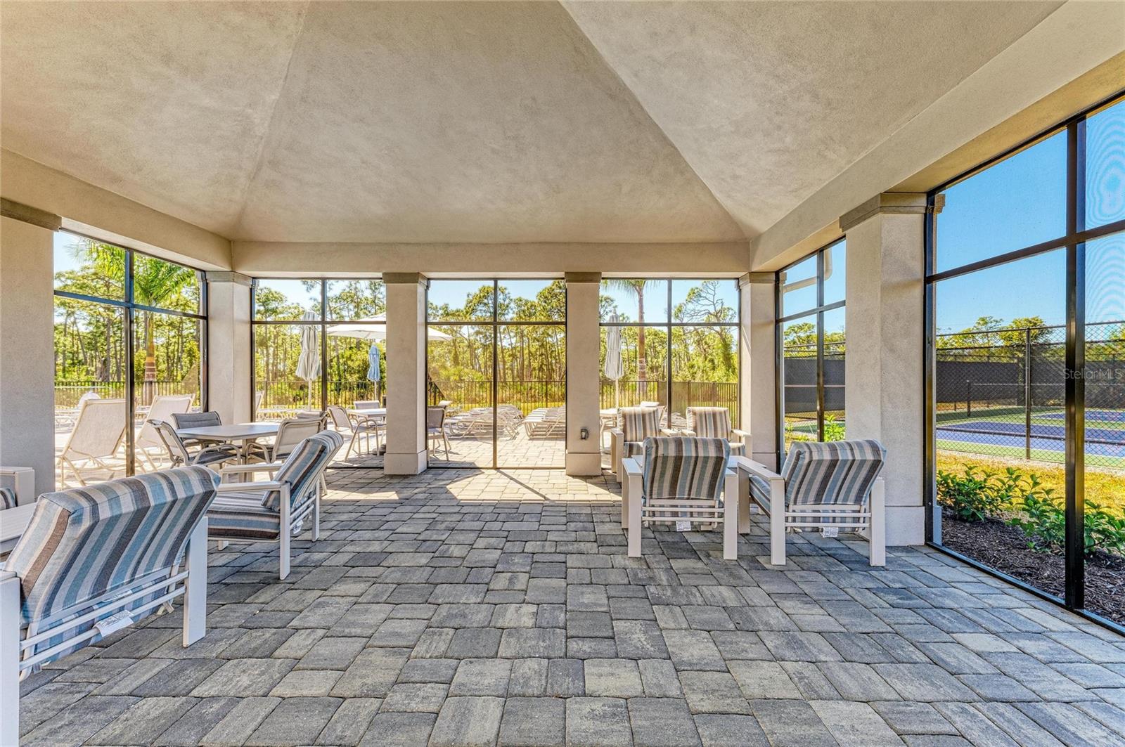 ISLAND LKS/COCO BAY - Residential