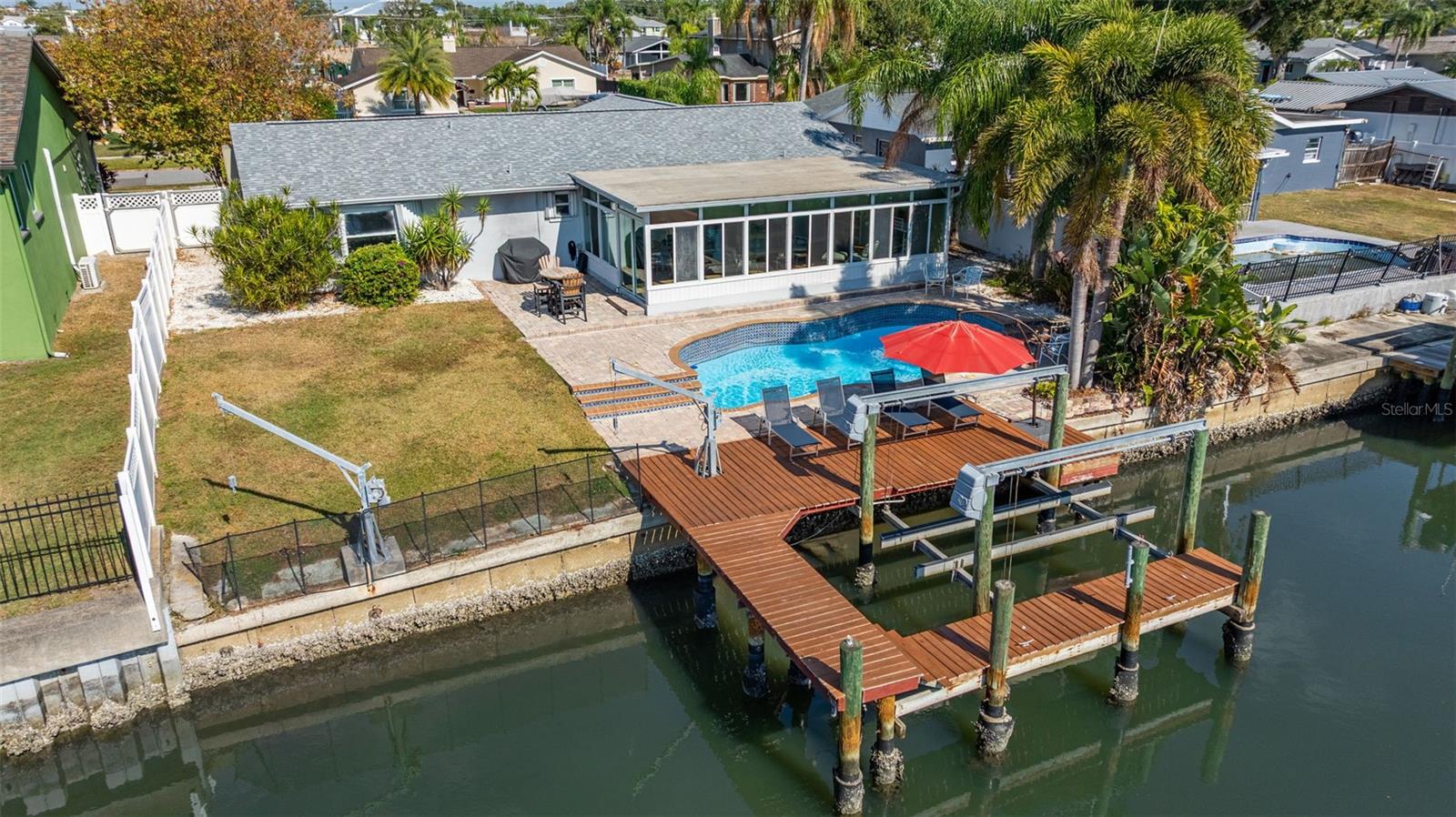 8462 FLAGSTONE DRIVE