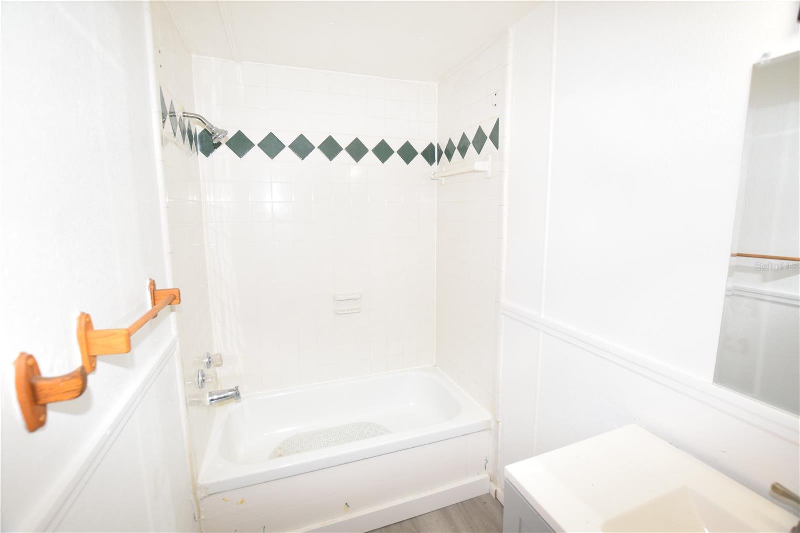 SHERWOOD FOREST 1ST ADD - Residential Lease