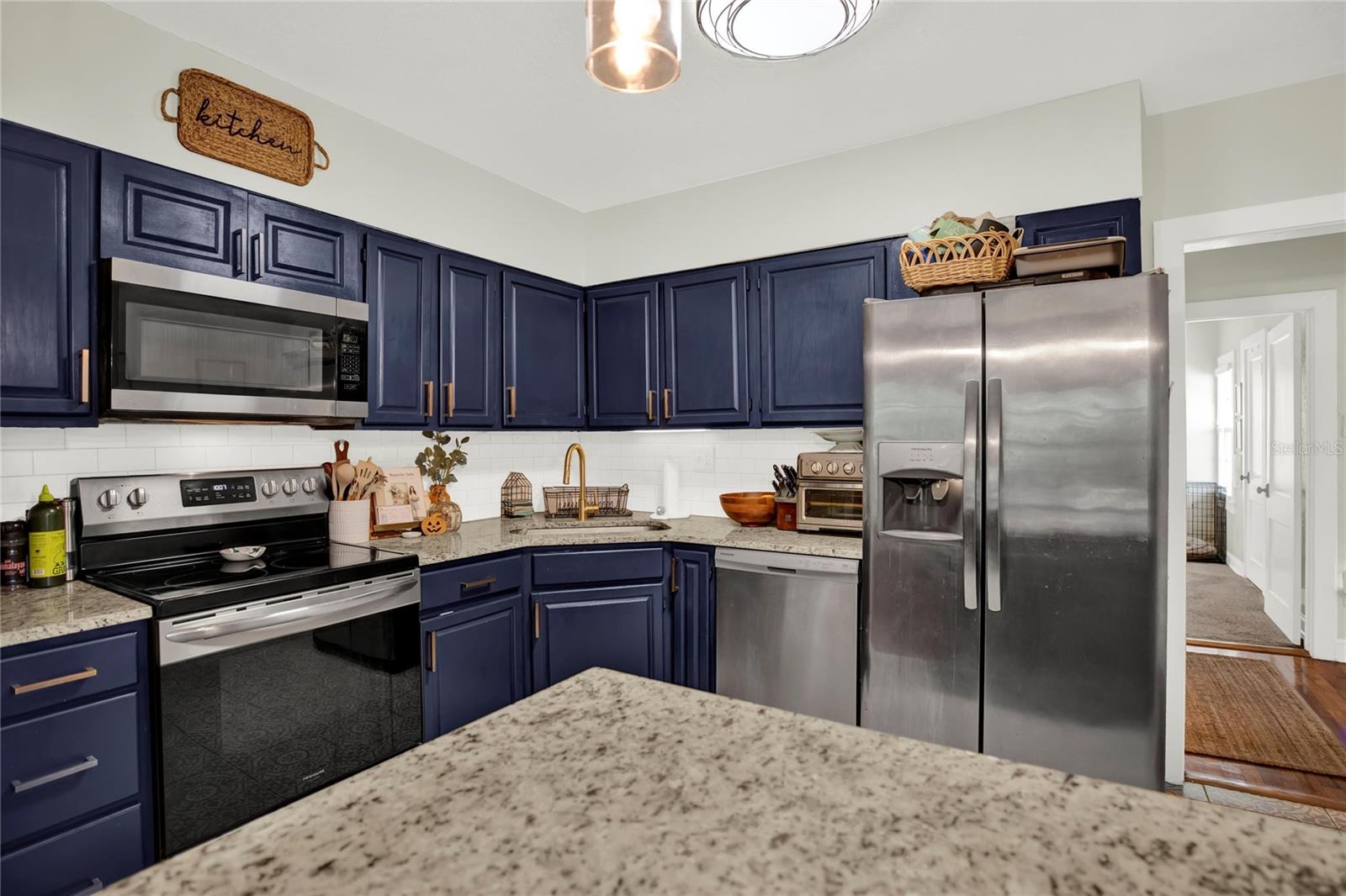 ORANGEWOOD MANOR - Residential