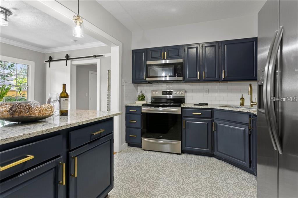 ORANGEWOOD MANOR - Residential