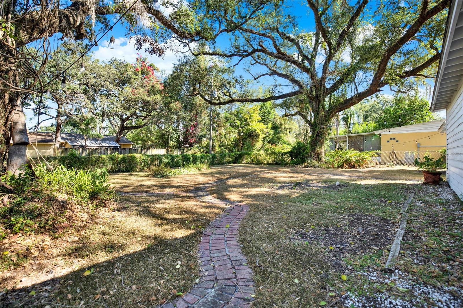 ORANGEWOOD MANOR - Residential