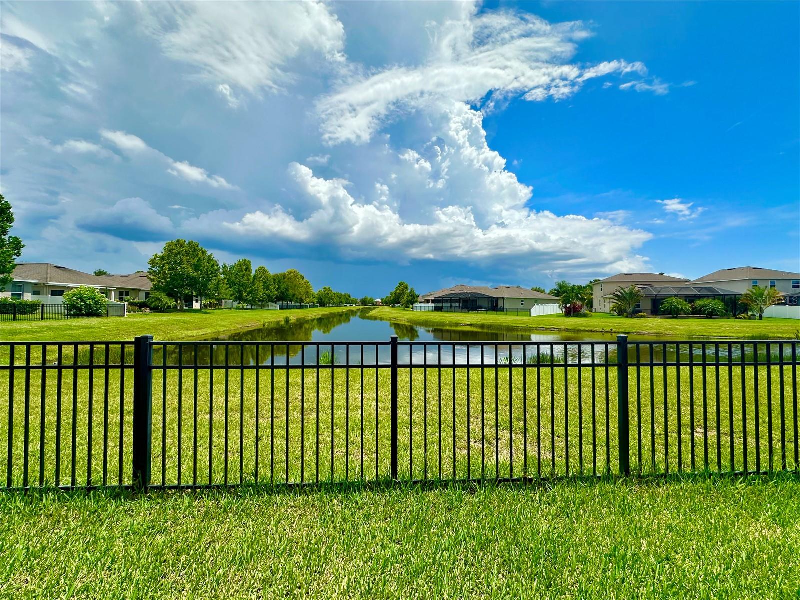 10621 SCENIC HOLLOW DRIVE