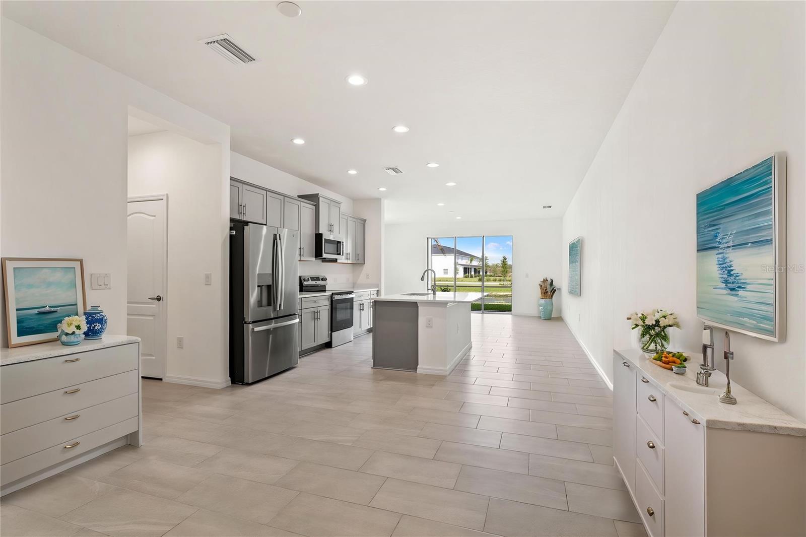 2272 WASHINGTON PALM COURT