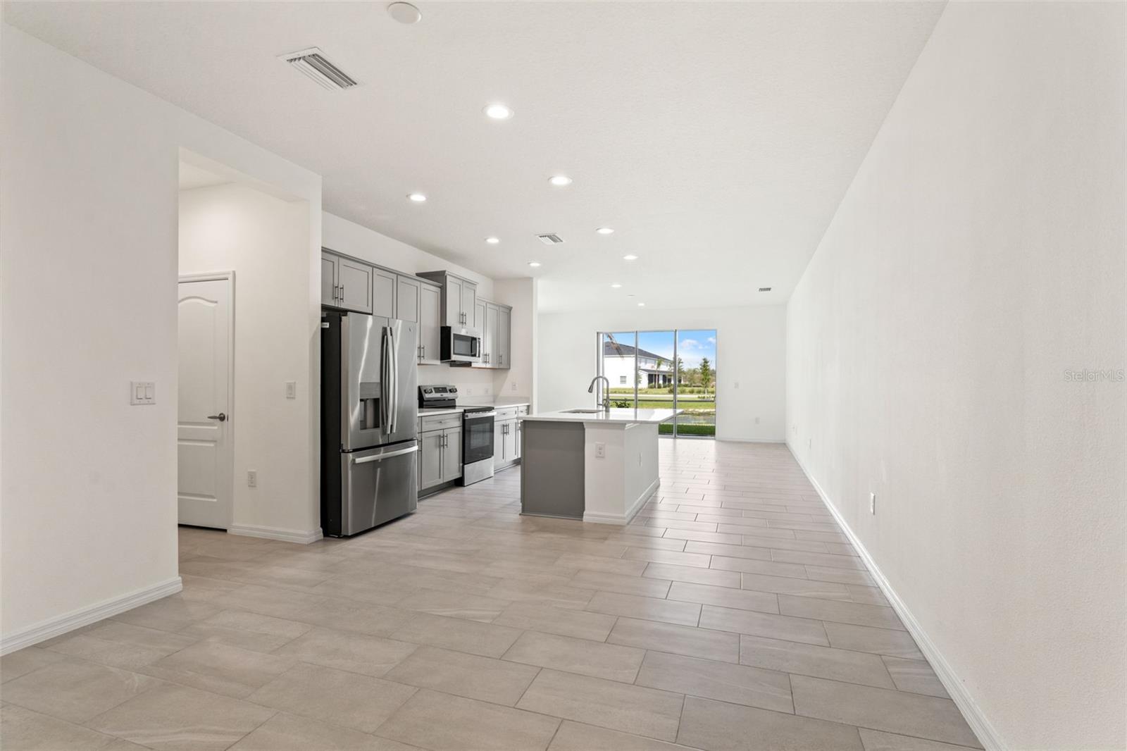 PALM GROVE AT LAKEWOOD RANCH - Residential