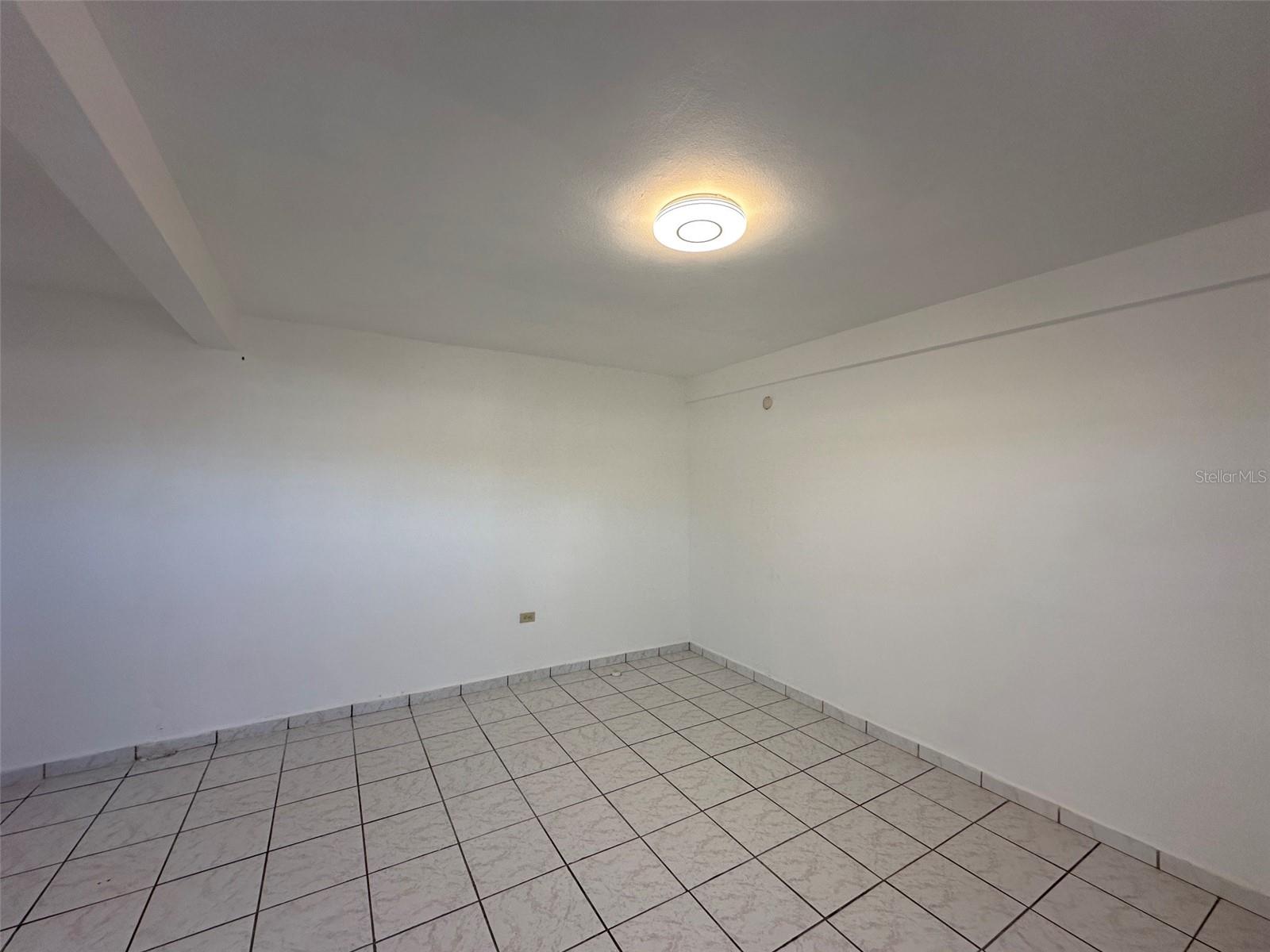 URB RIO GRANDE ESTATES - Residential Income