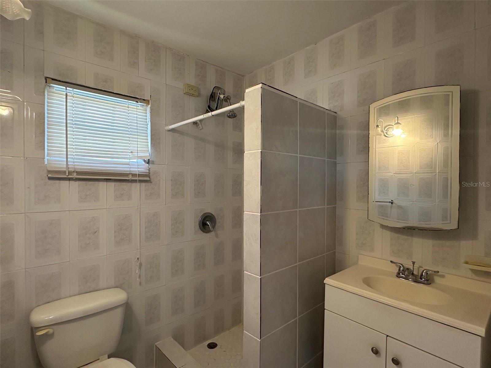 URB RIO GRANDE ESTATES - Residential Income