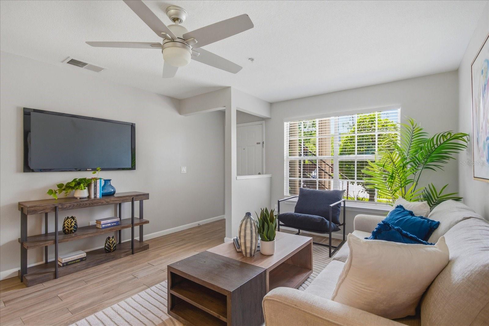HUNTERS RESERVE A CONDO - Residential