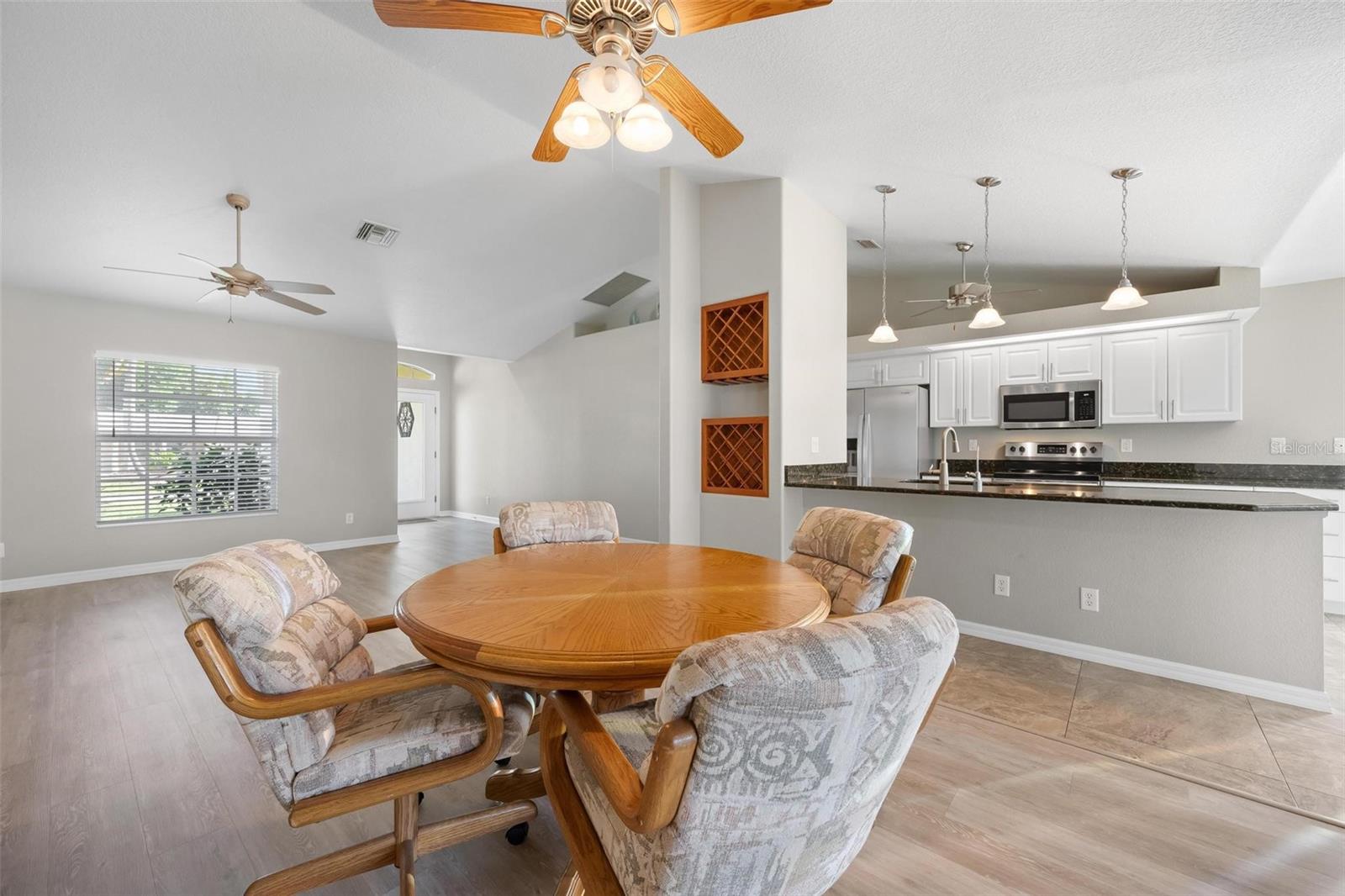 SOUTH VENICE - Residential