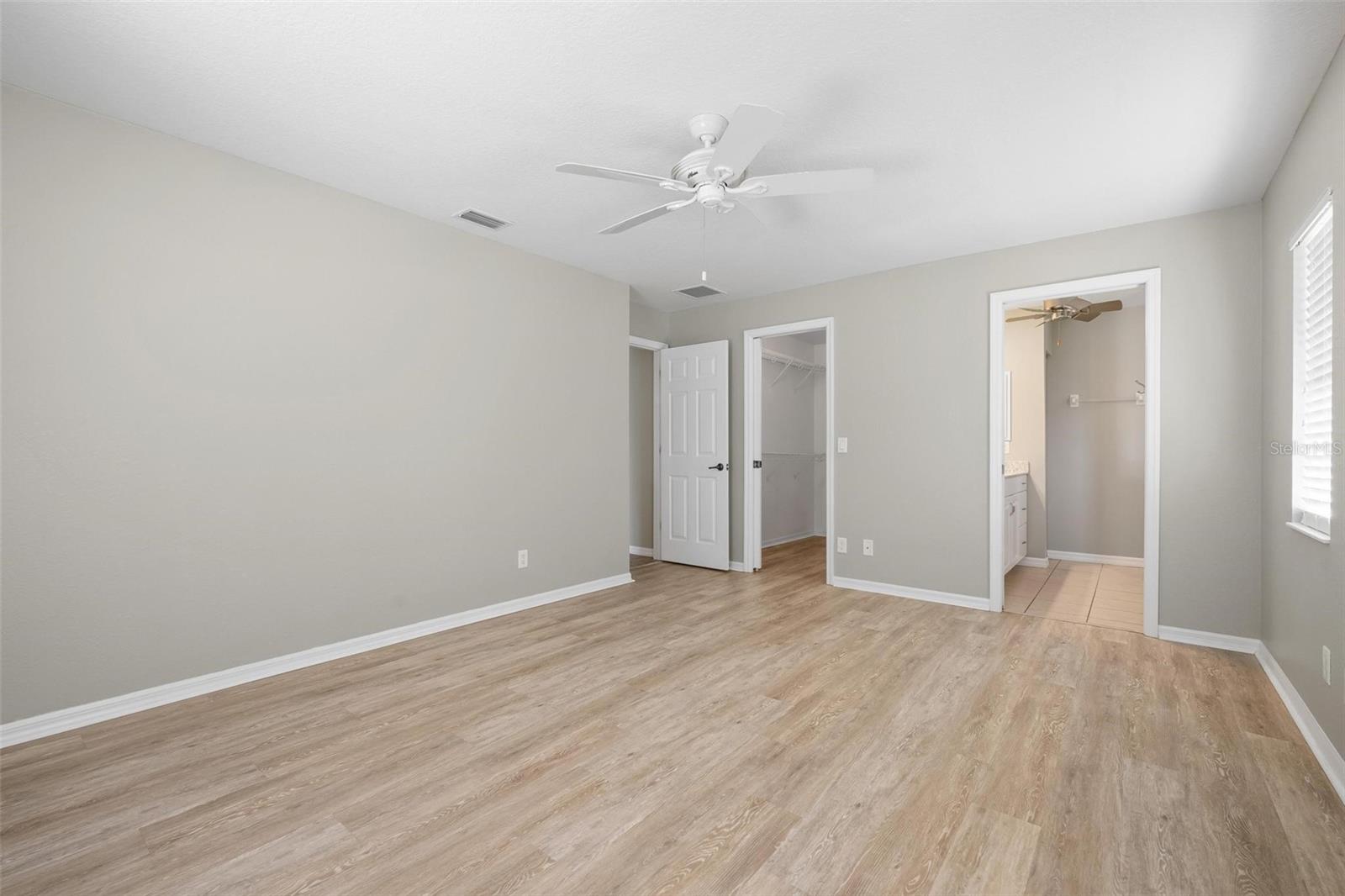 SOUTH VENICE - Residential