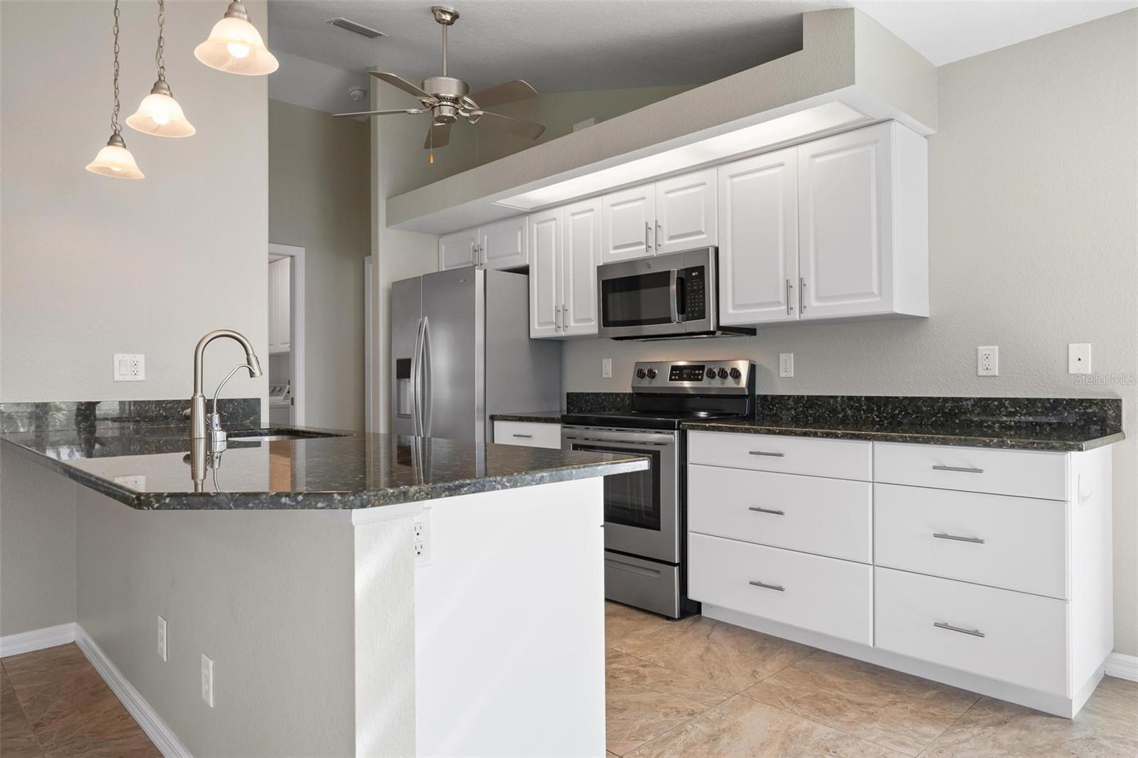 SOUTH VENICE - Residential