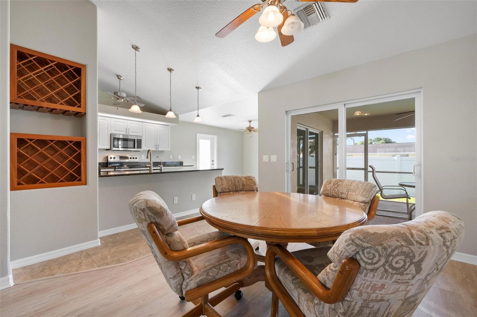 SOUTH VENICE - Residential