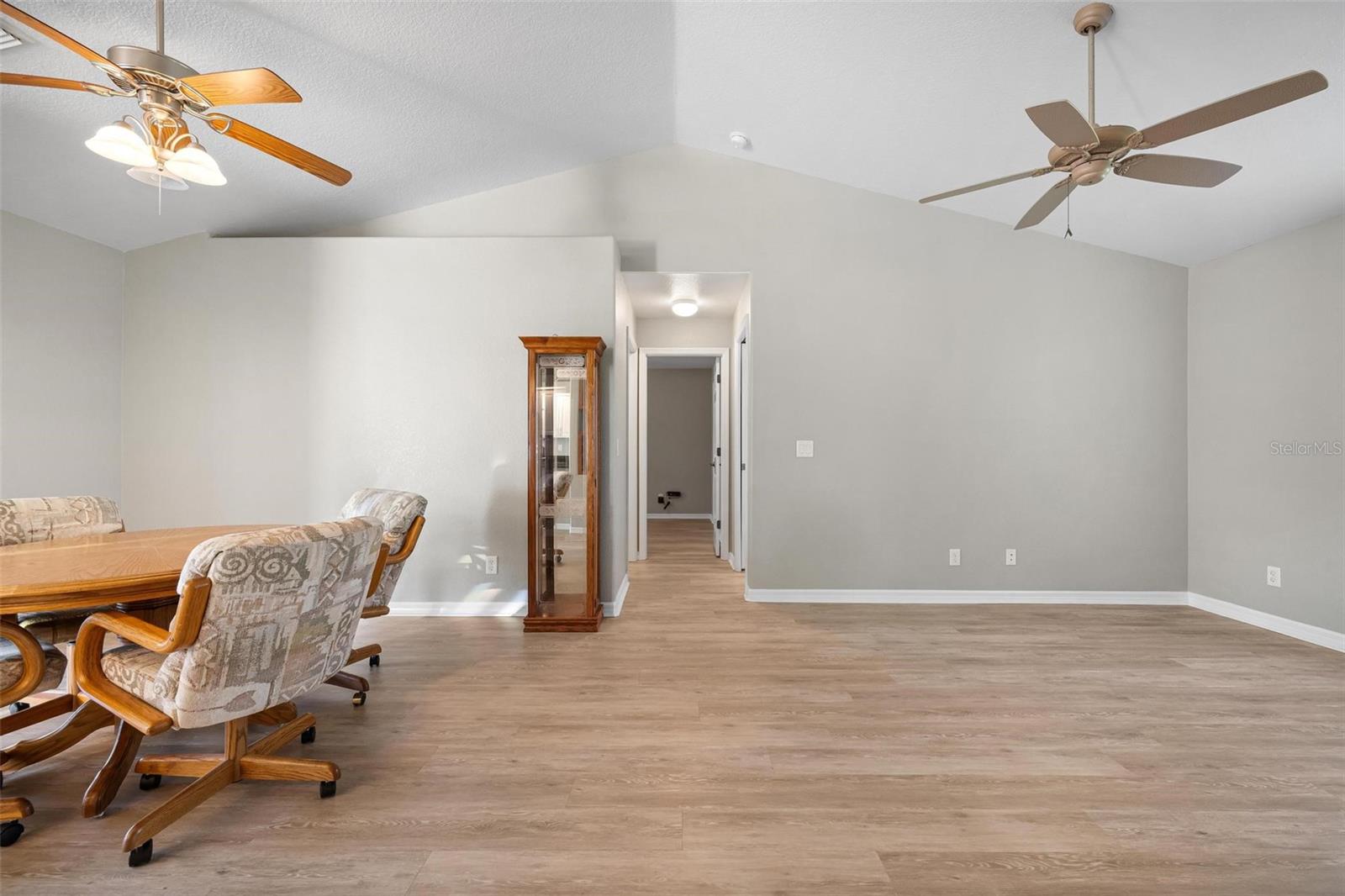 SOUTH VENICE - Residential