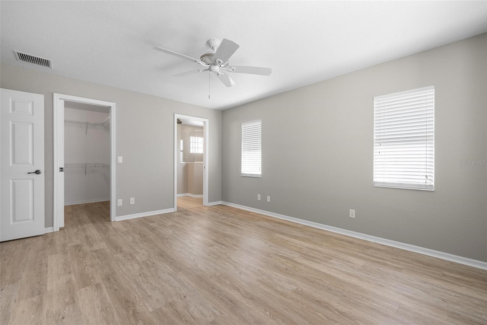 SOUTH VENICE - Residential