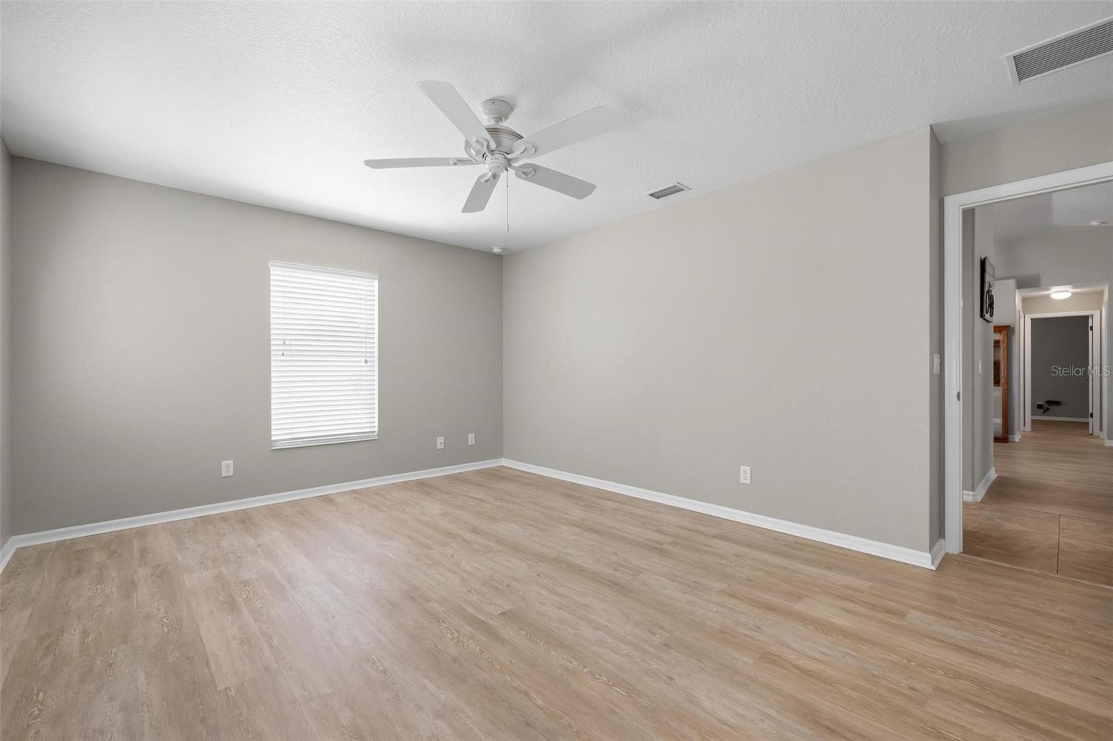 SOUTH VENICE - Residential