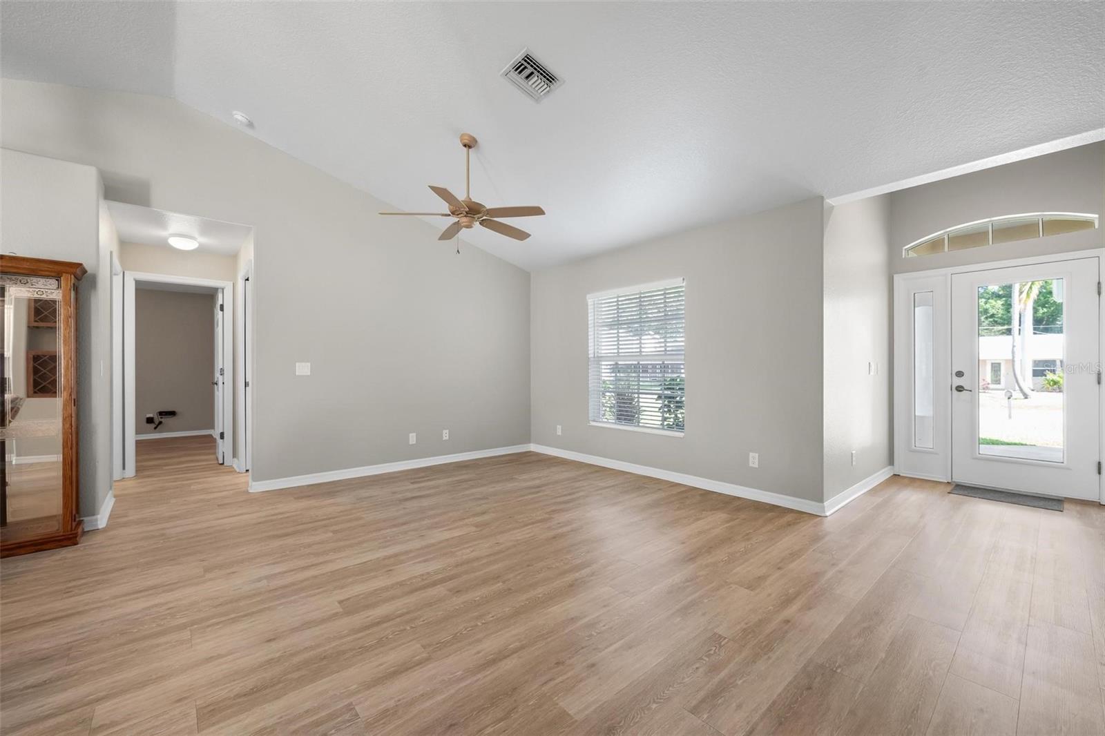 SOUTH VENICE - Residential