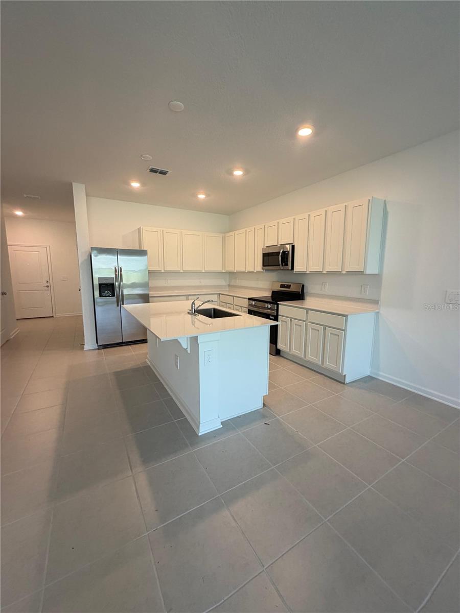 BRENTWOOD TH - Residential Lease