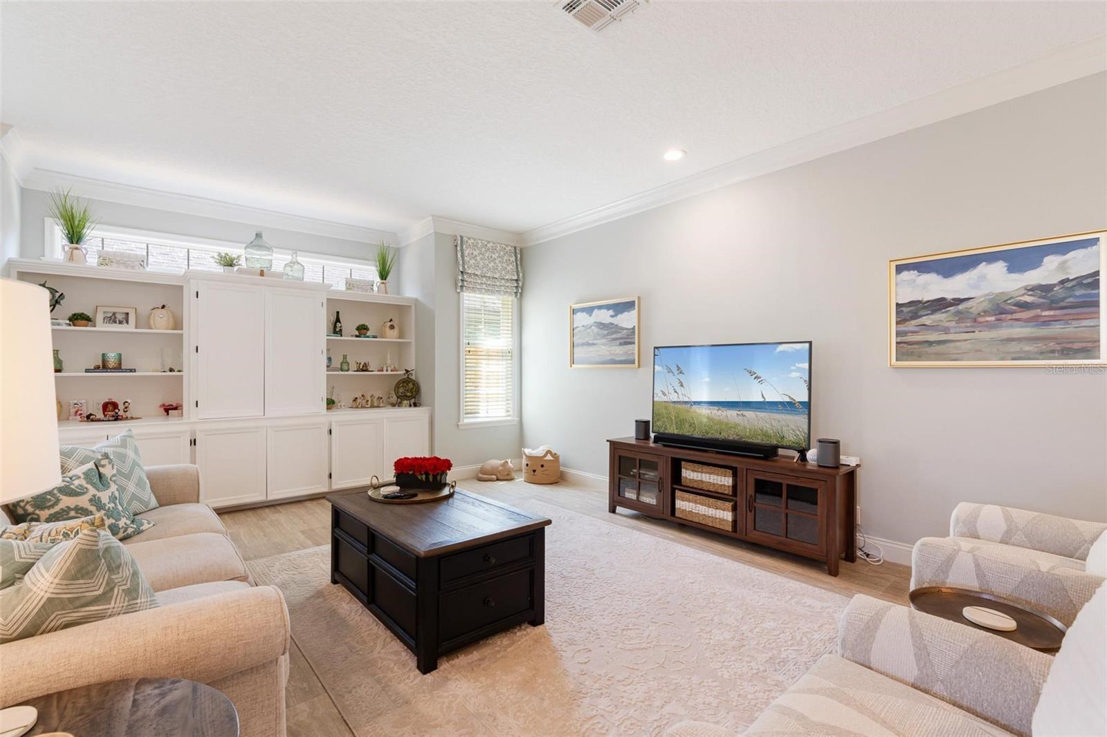 2621 QUEEN MARY PLACE