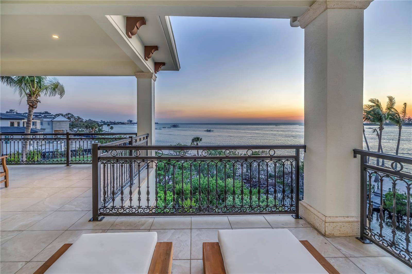 SIESTA REV OF - Residential