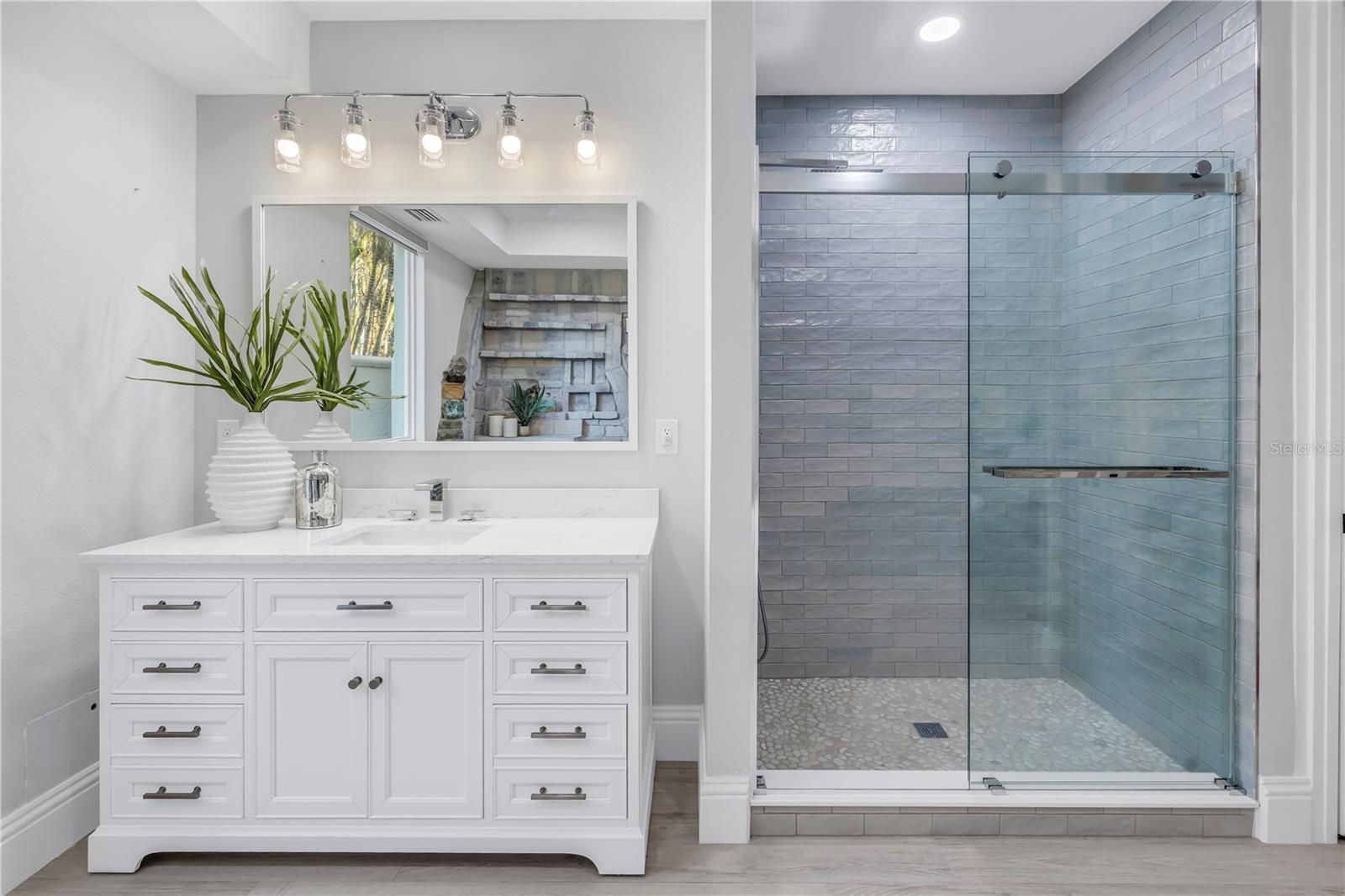 SIESTA REV OF - Residential