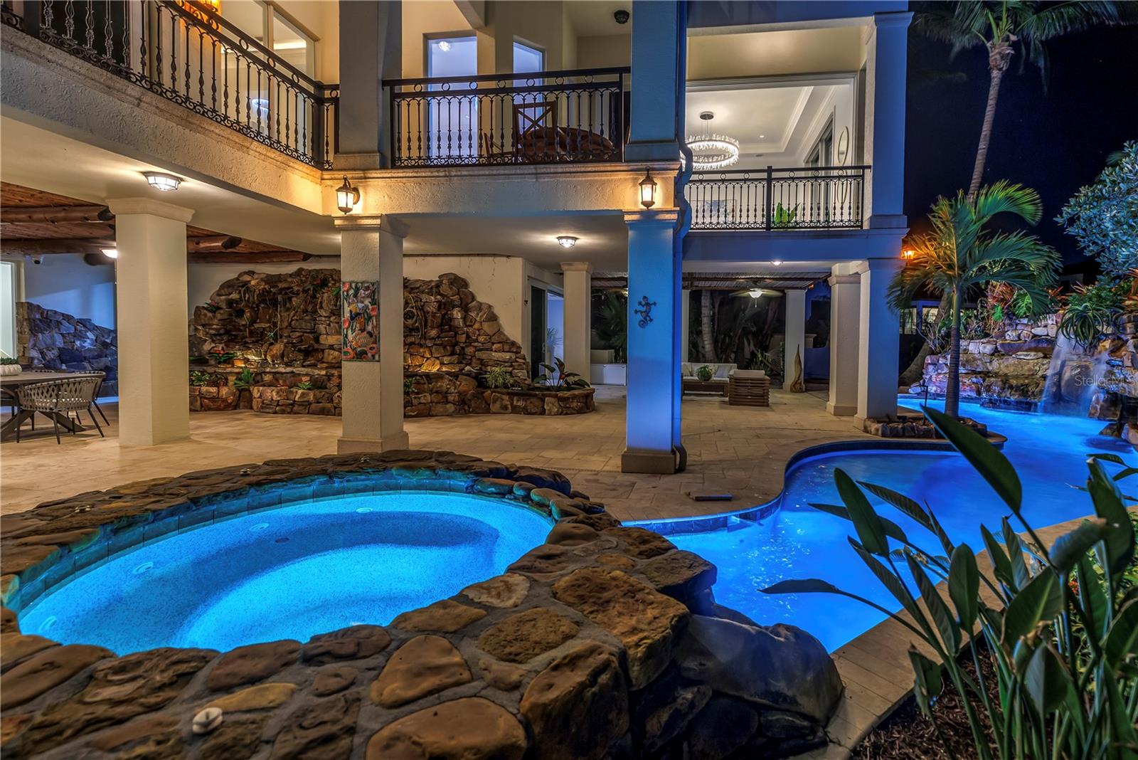 SIESTA REV OF - Residential