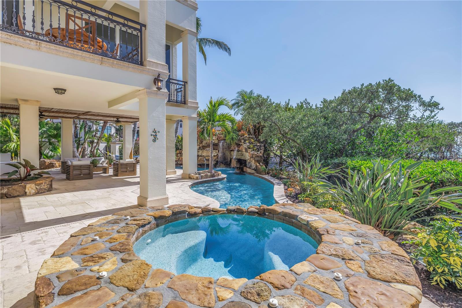 SIESTA REV OF - Residential