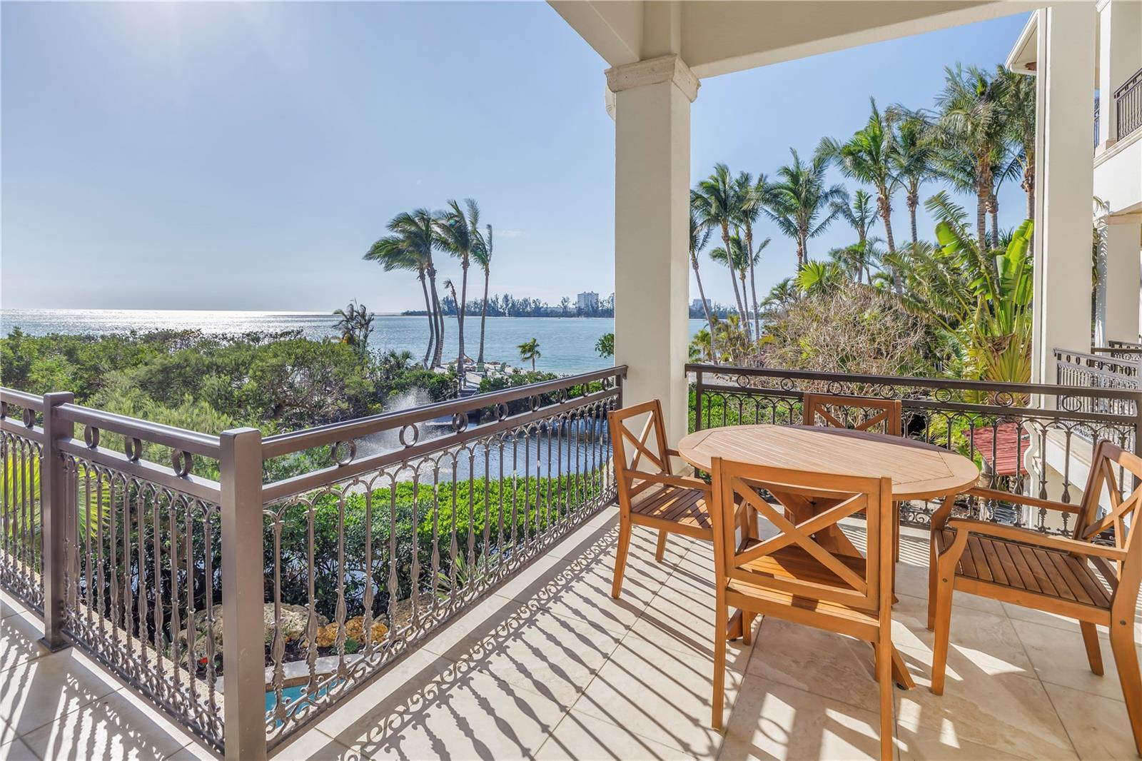 SIESTA REV OF - Residential