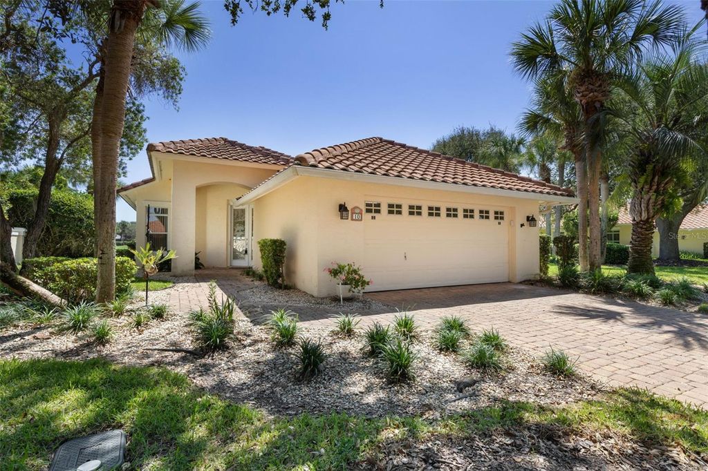 Photo of 10 Madeira Court, Palm Coast, FL 32137 (MLS # FC312791)