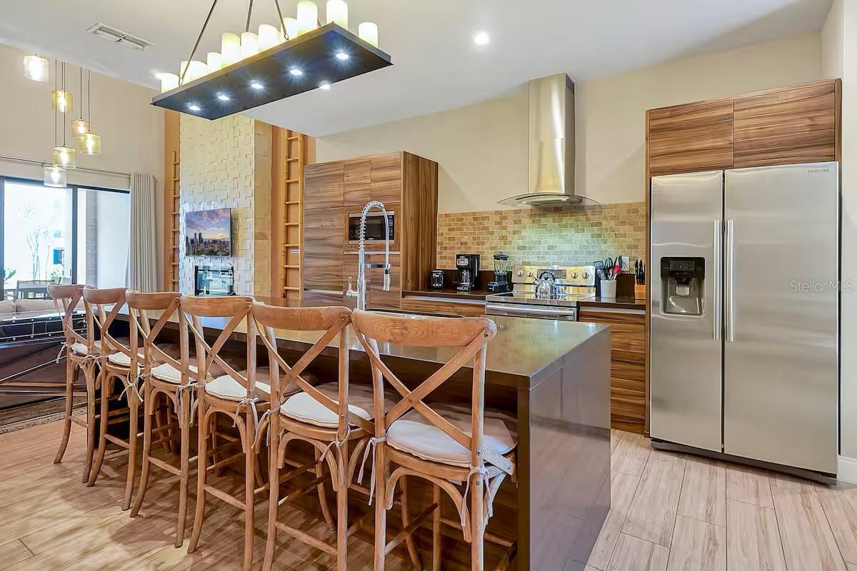 3112 ROCKEFELLER WAY