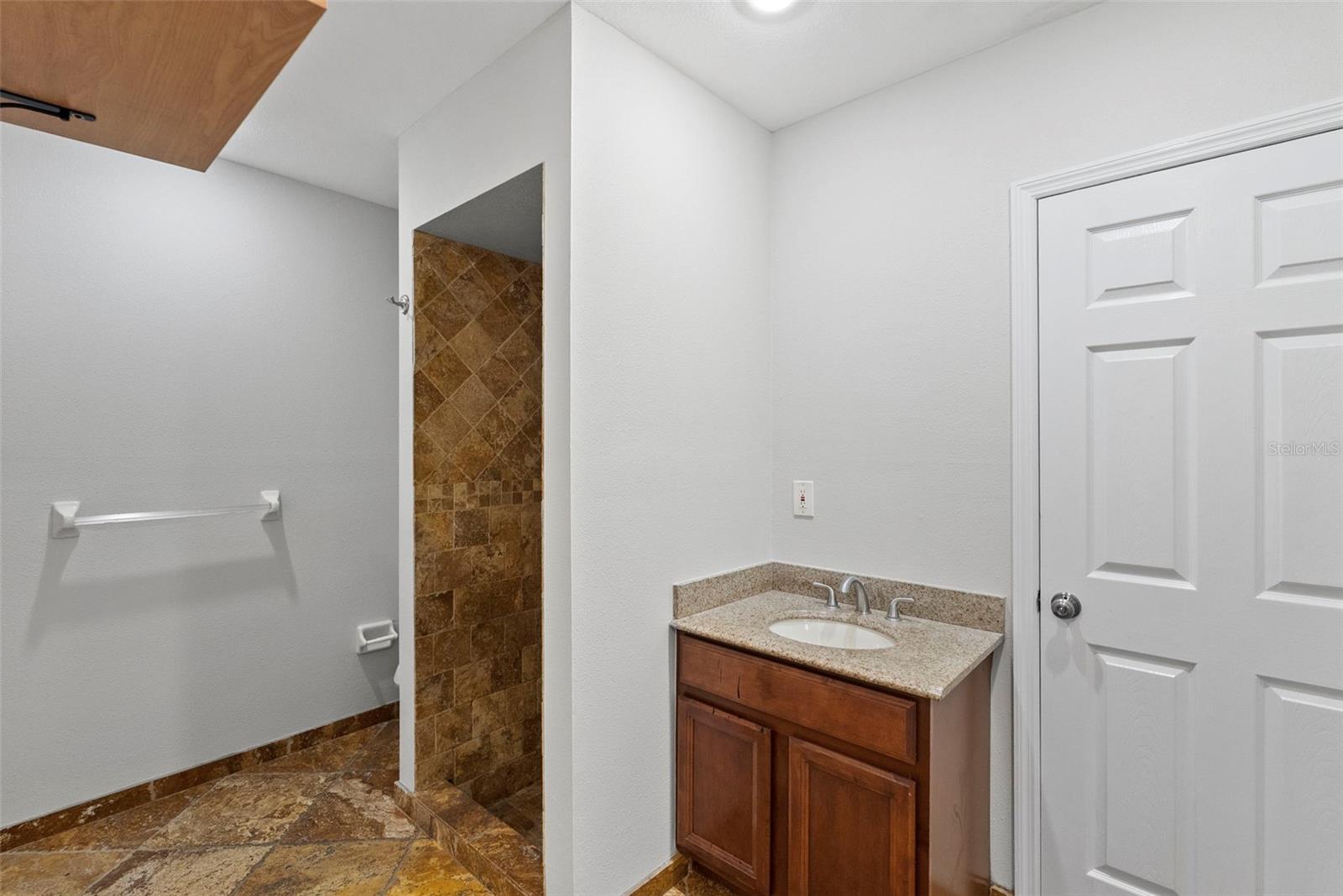 FAIRMOUNT PARK - Residential