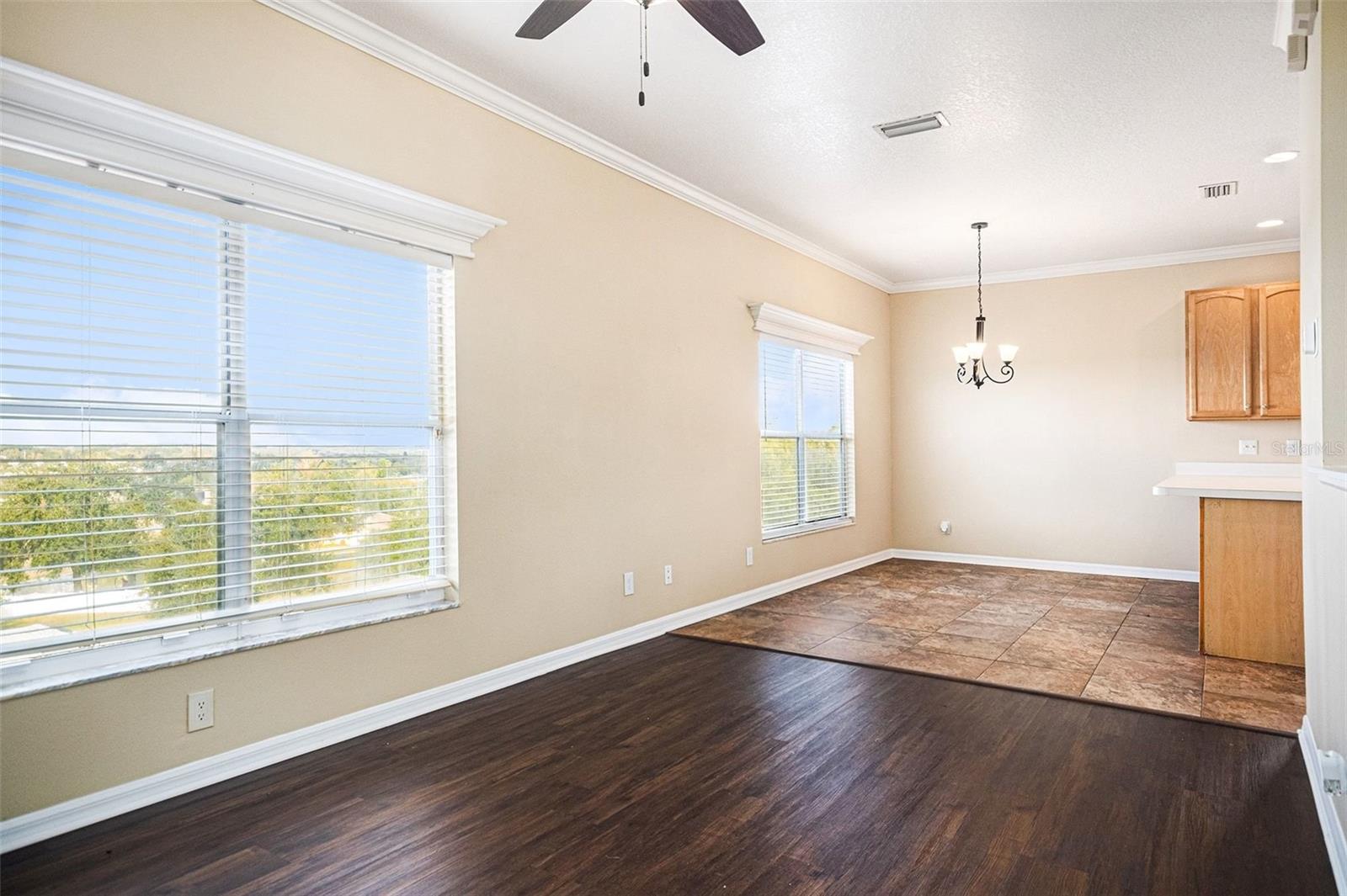 1520 PRESIDIO DR DRIVE