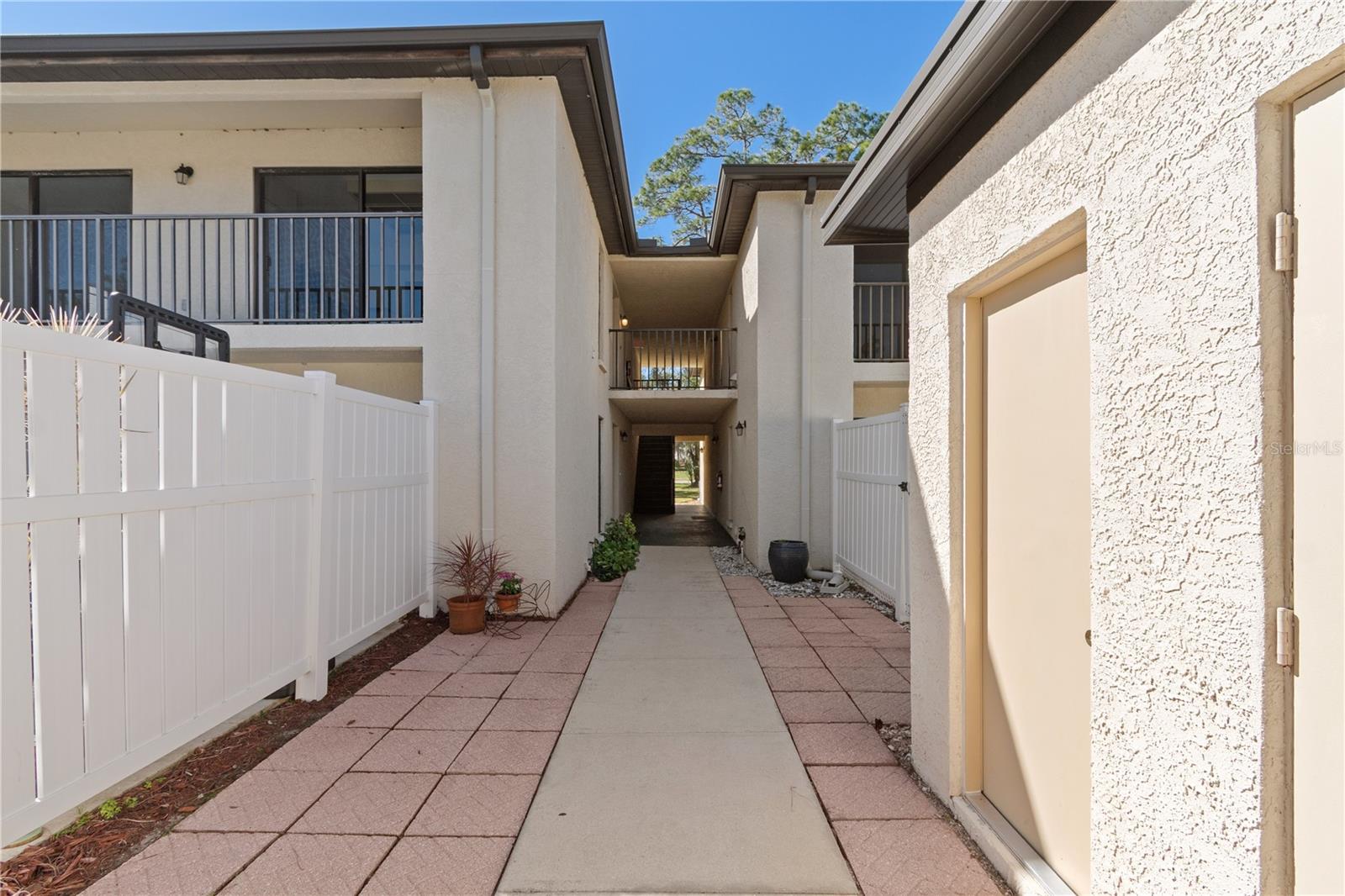 THE HOLLOWS PH I - Residential