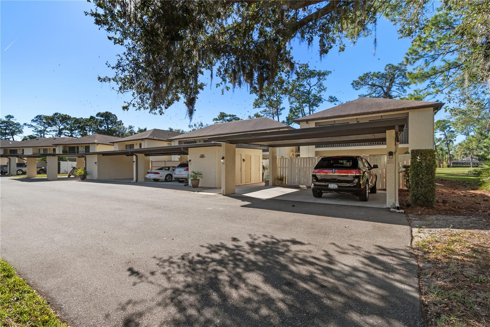 6110 COUNTRY CLUB WAY 204