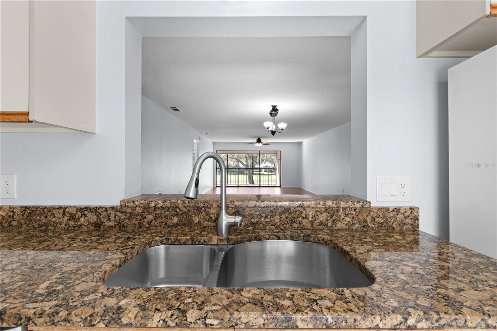 THE HOLLOWS PH I - Residential