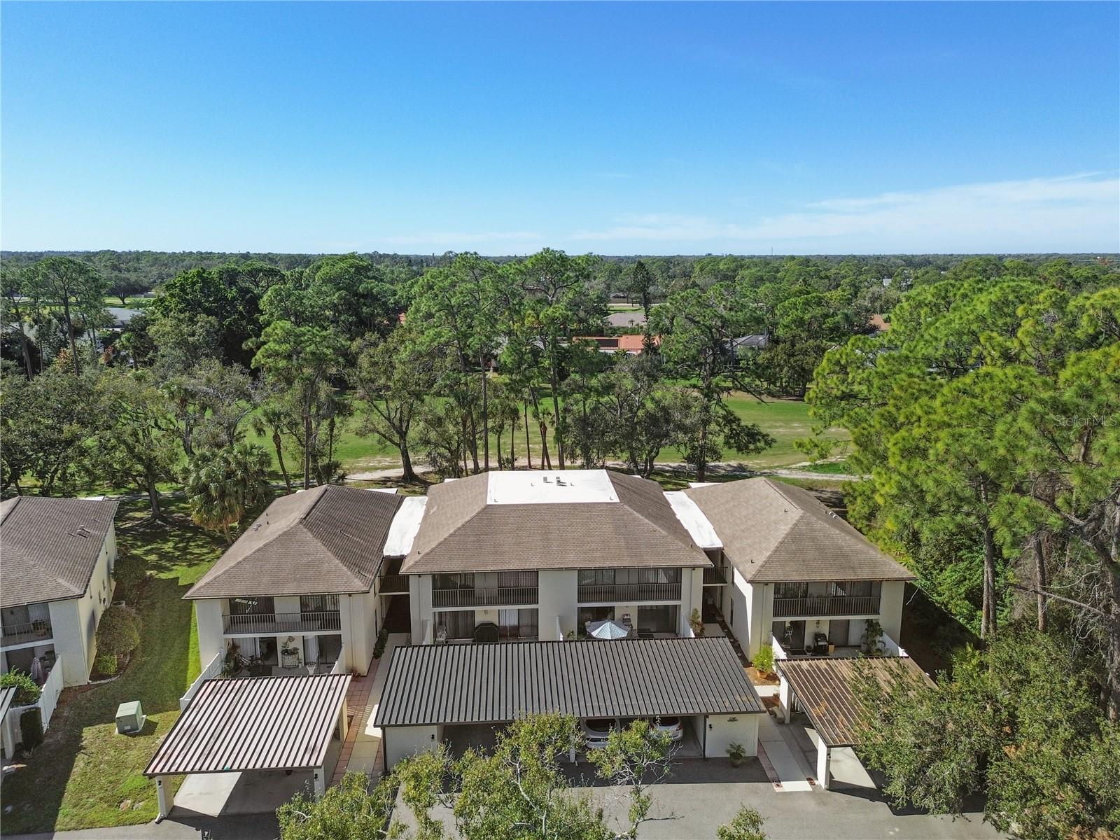 THE HOLLOWS PH I - Residential