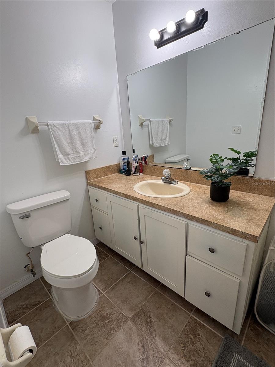 FOXHALL CONDO PH 1-3 - Residential