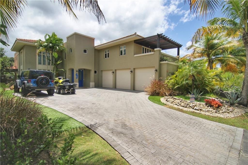 DORADO BEACH EAST - Residential