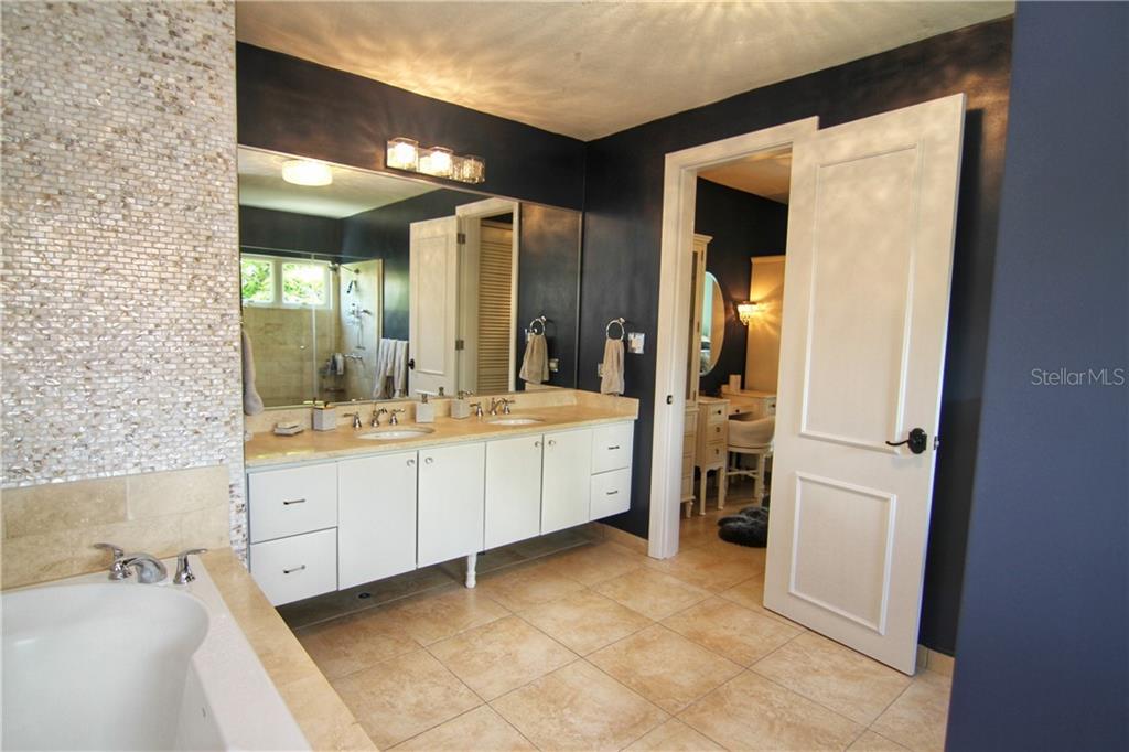 DORADO BEACH EAST - Residential