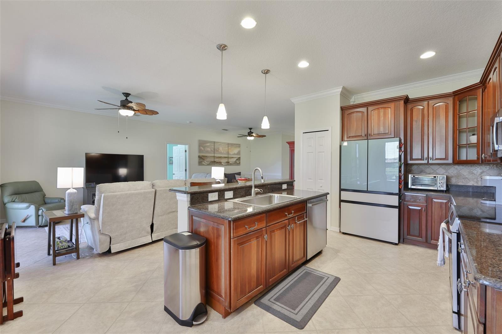 SOUTHSHORE FALLS PH 1 - Residential