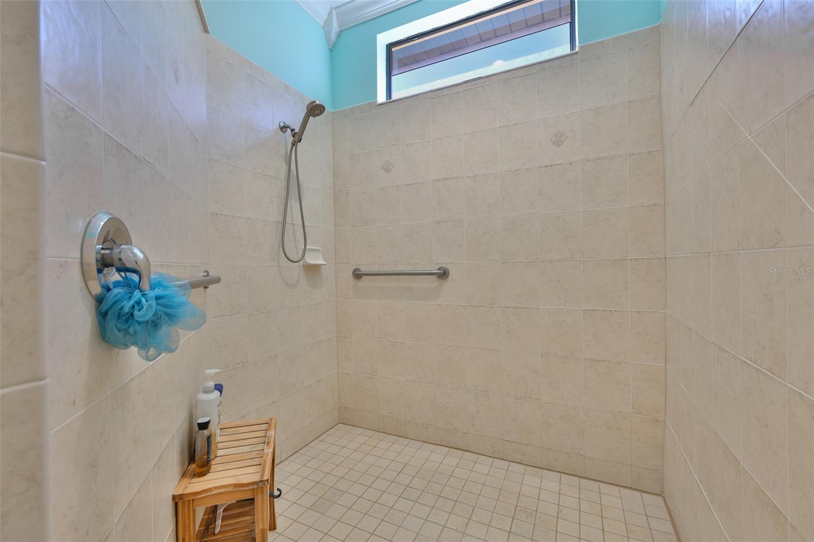 SOUTHSHORE FALLS PH 1 - Residential