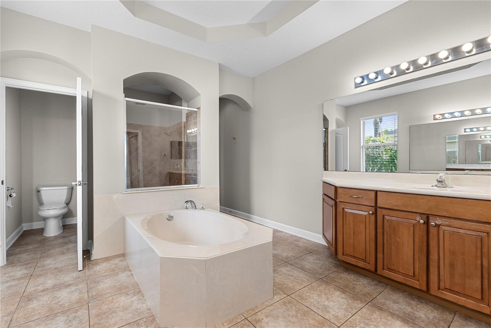 FOXCREST - Residential
