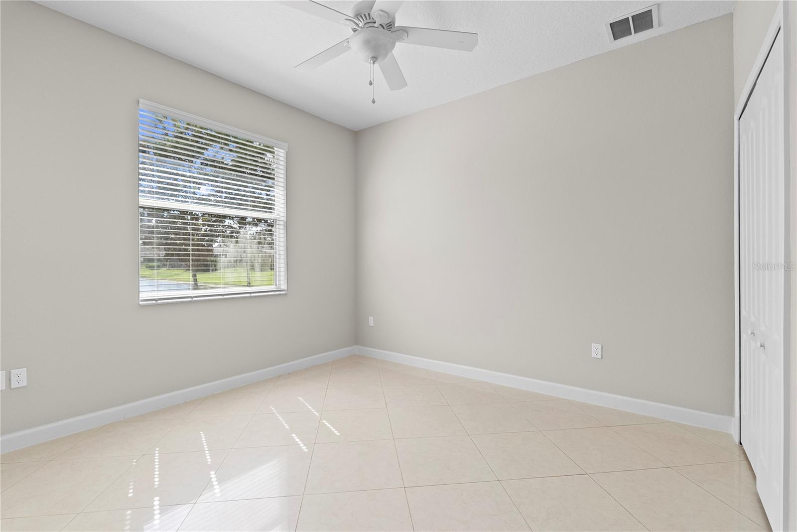 FOXCREST - Residential