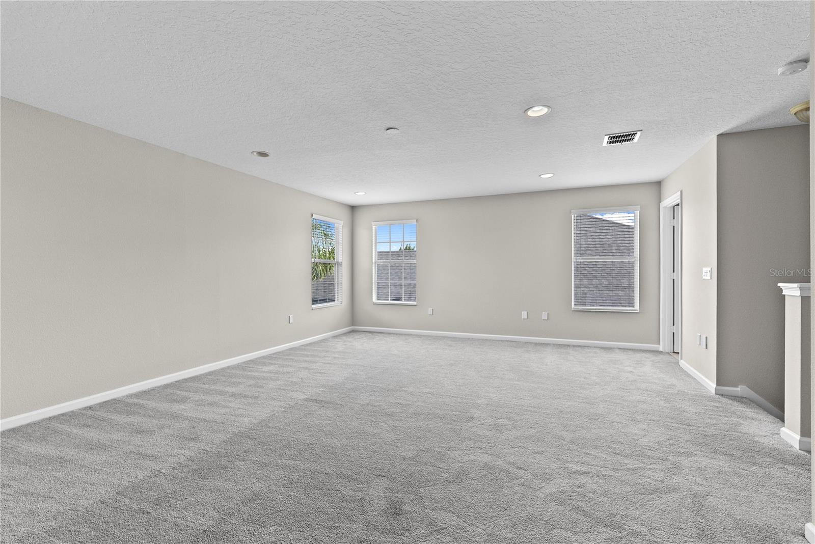 FOXCREST - Residential