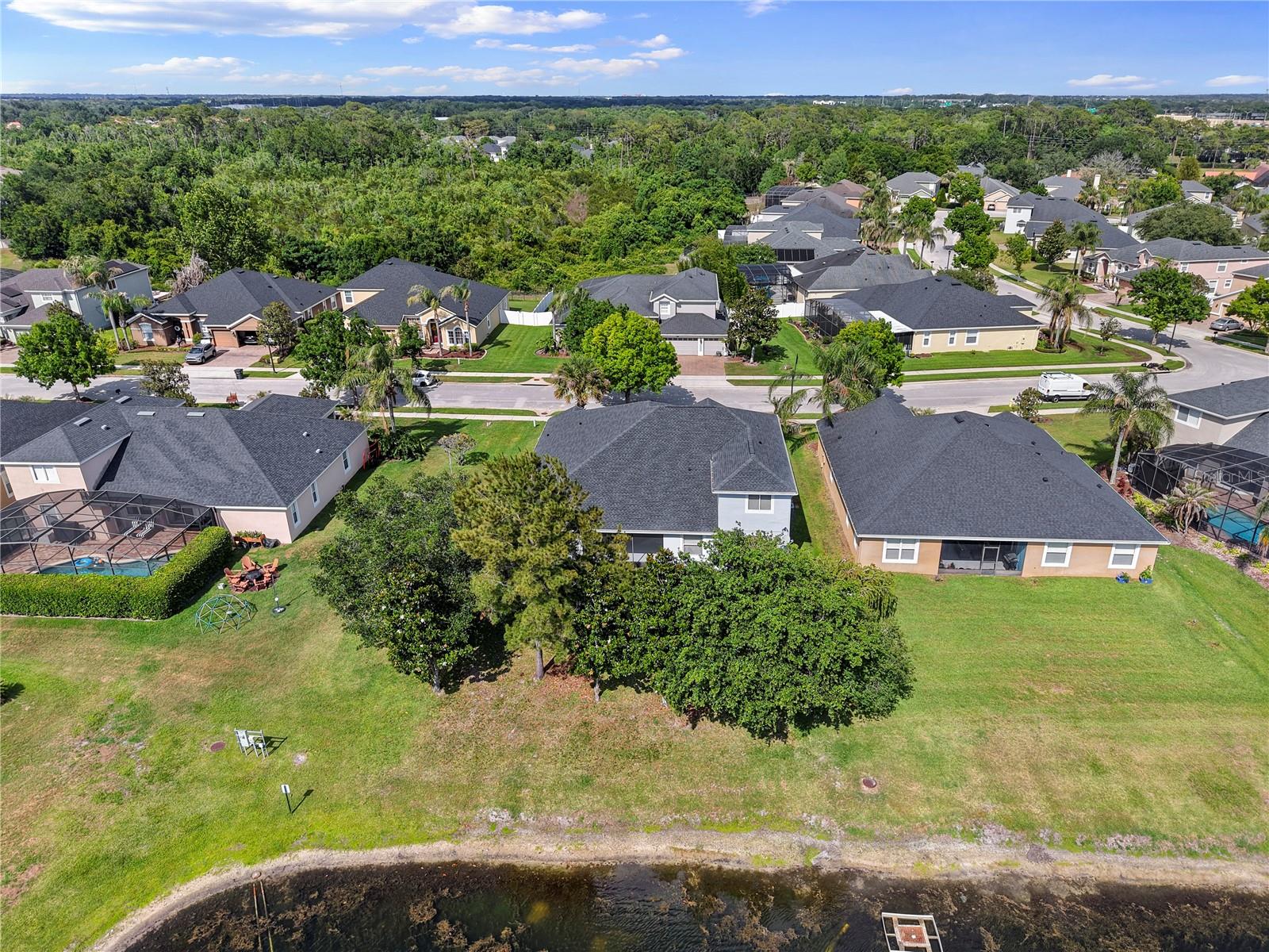 FOXCREST - Residential