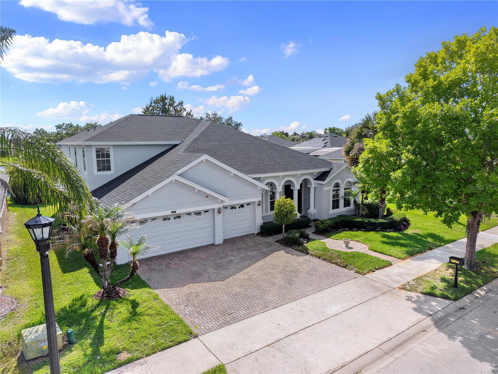 FOXCREST - Residential