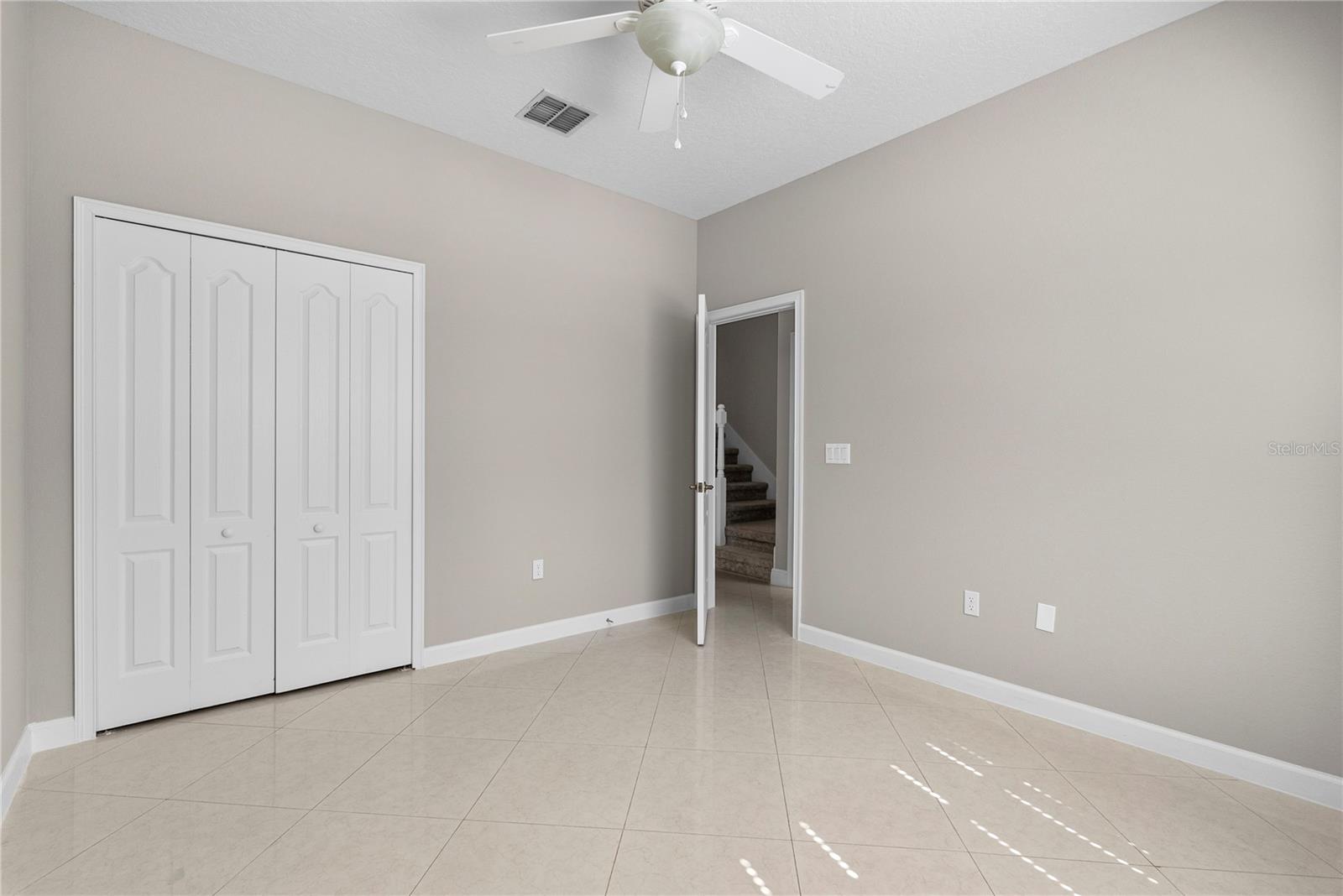 FOXCREST - Residential