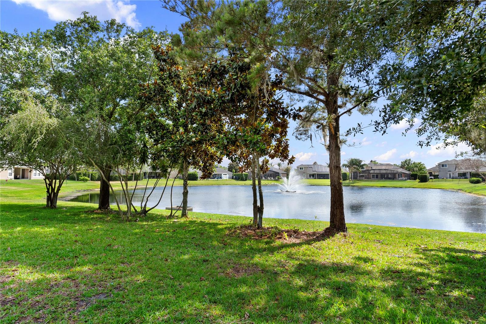 FOXCREST - Residential